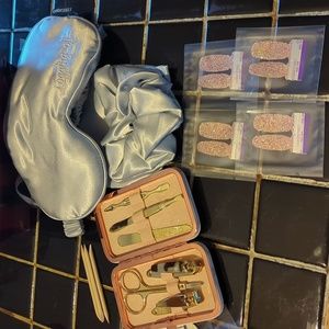 listing-status-banner